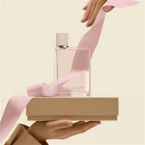 burberry marsupindonna|burberry her fragrance.